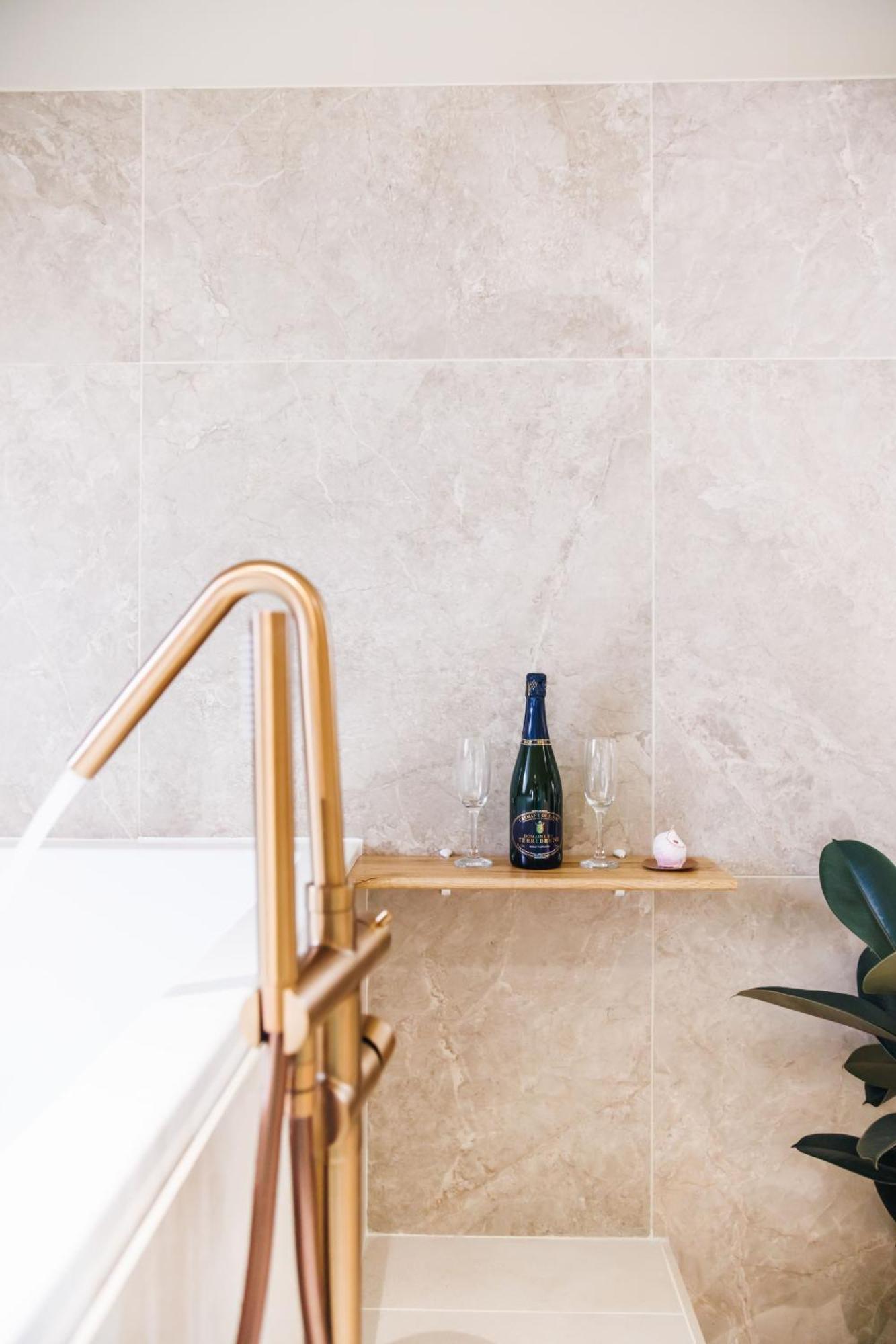 Eden - Luxe, Balneo & Sauna Appartement *
